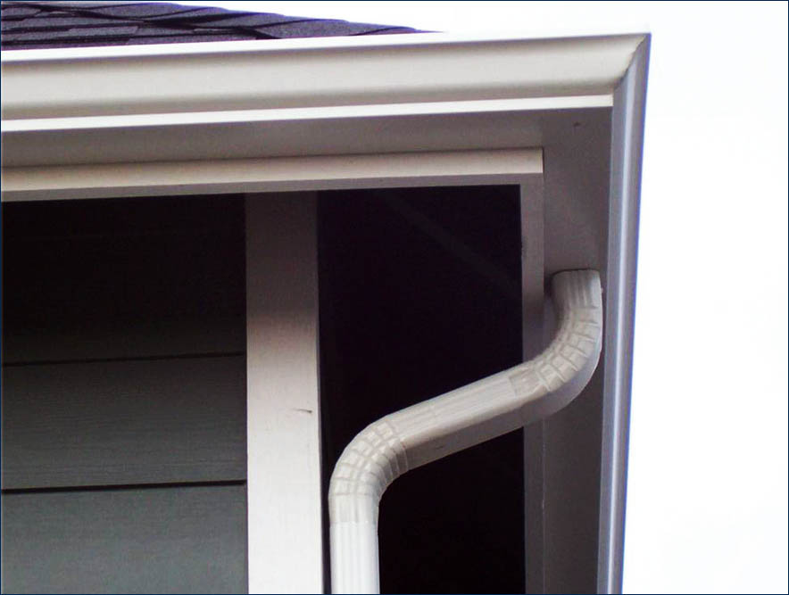 Seamless gutter installation photo